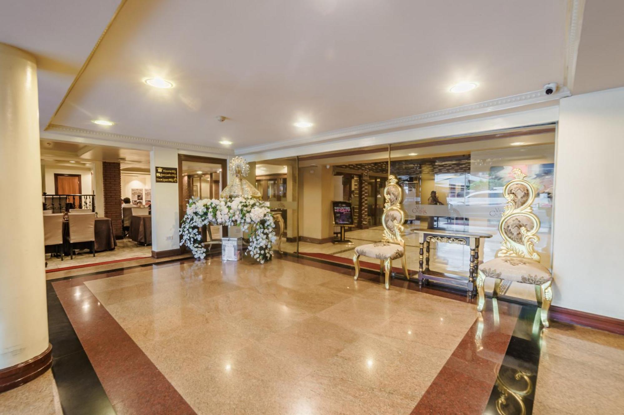 Villa Caceres Hotel Naga  Luaran gambar