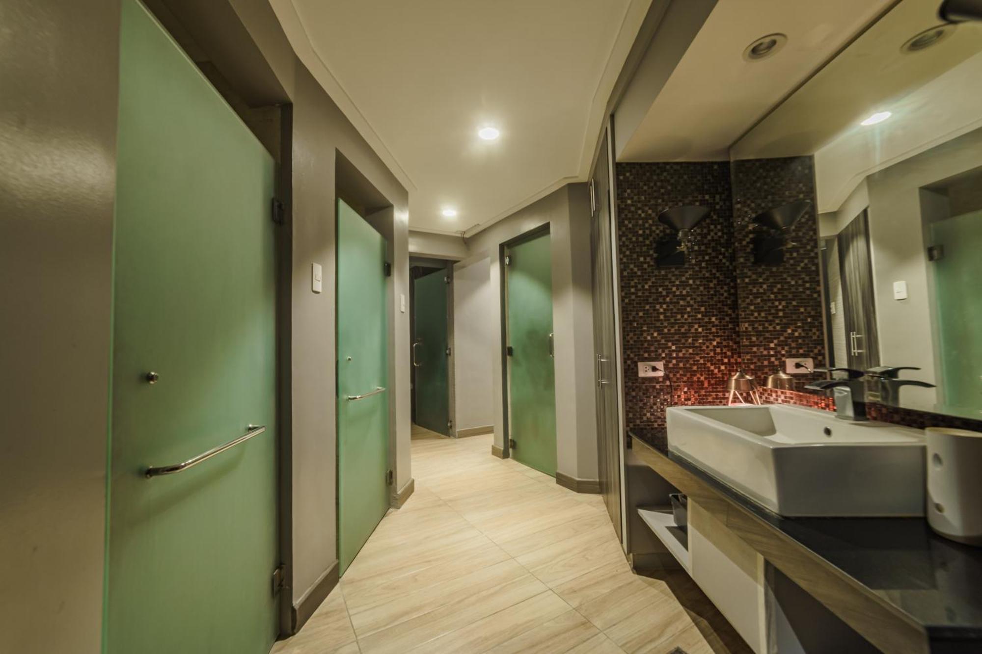 Villa Caceres Hotel Naga  Luaran gambar
