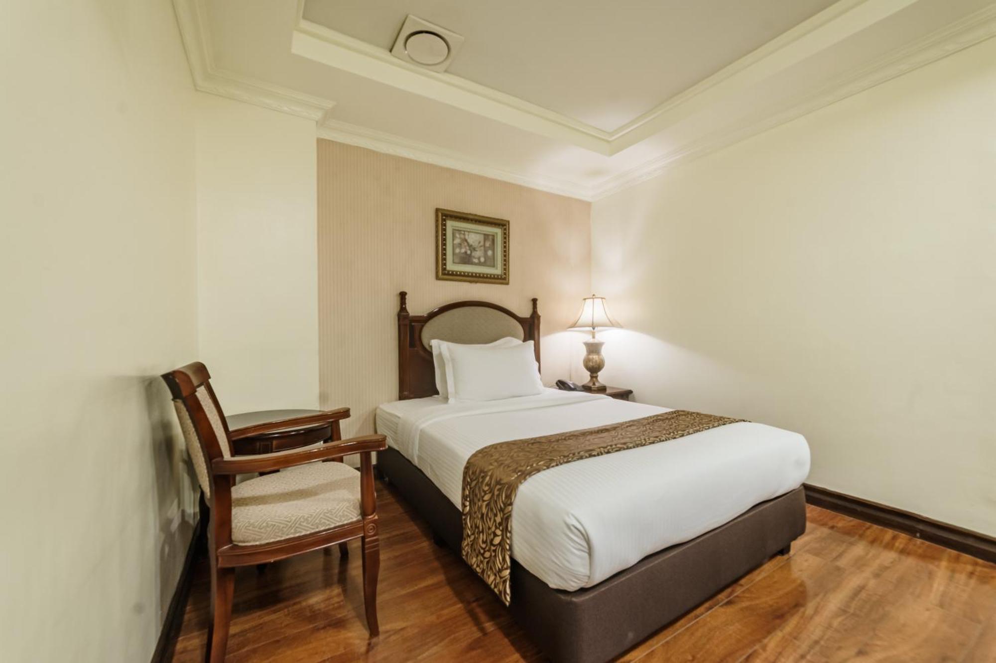Villa Caceres Hotel Naga  Luaran gambar